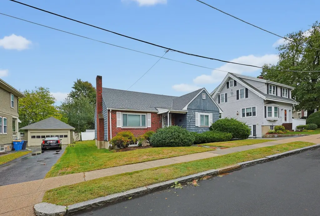 16 Loring Road exterior